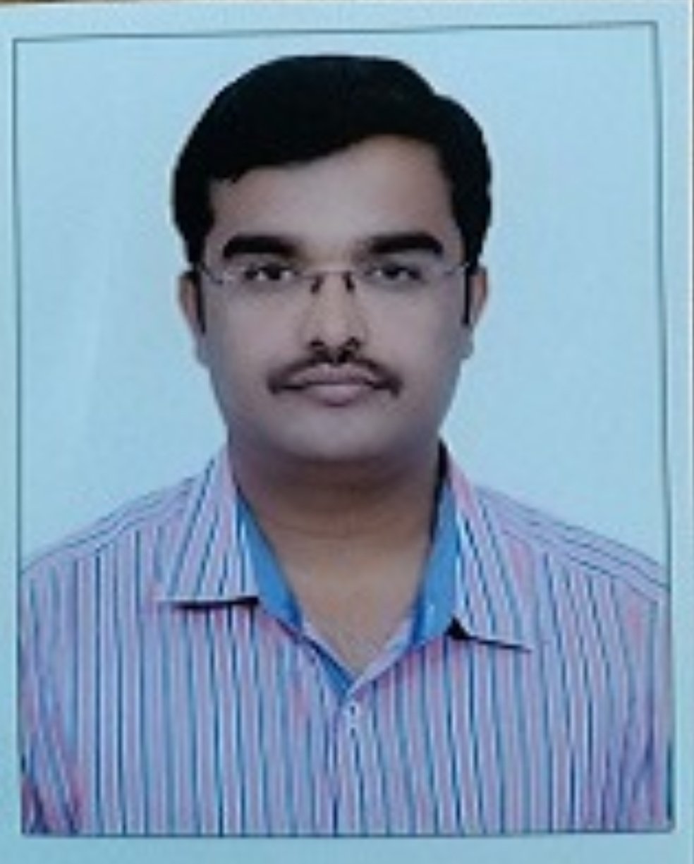 श्री.महेश विठ्ठल घाडगे